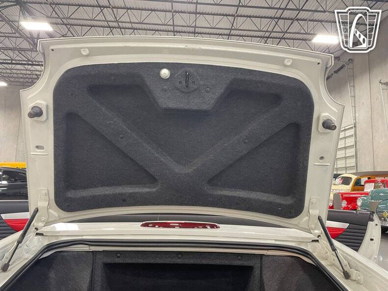 2003 Ford Thunderbird