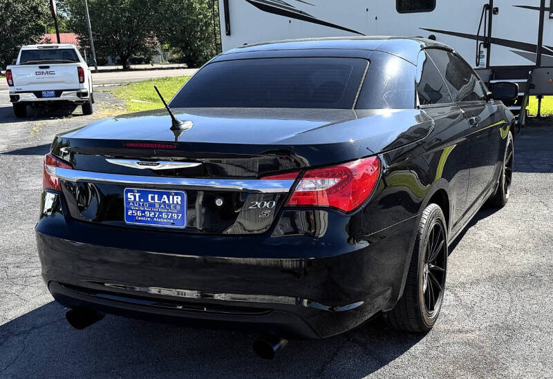 2011 Chrysler 200 S
