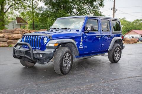 2018 Jeep Wrangler Unlimited for sale at CROSSROAD MOTORS in Caseyville IL