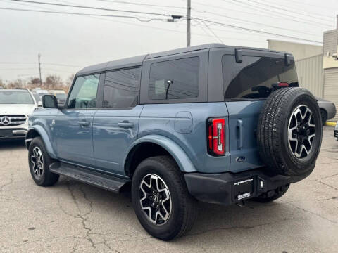 2025 Ford Bronco Outer Banks