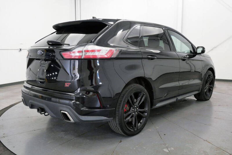 2019 Ford Edge ST