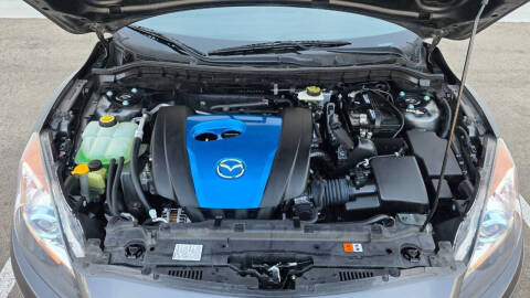 2013 Mazda MAZDA3 i Touring