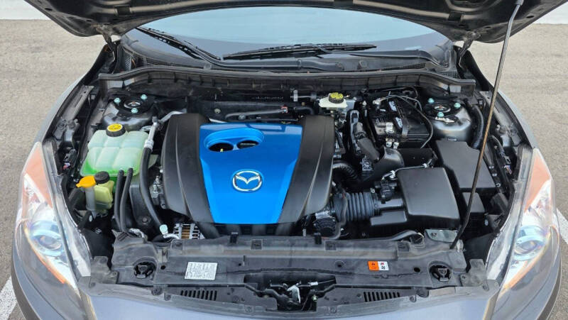 2013 Mazda MAZDA3 i Touring