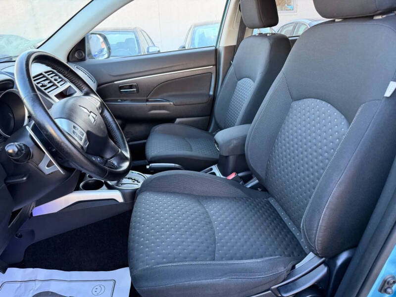 2011 Mitsubishi Outlander Sport SE