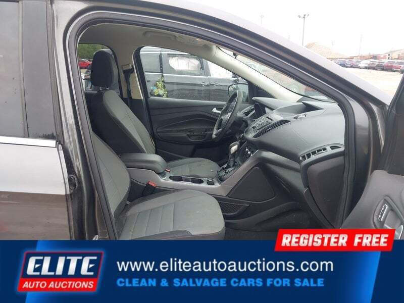 2016 Ford Escape SE