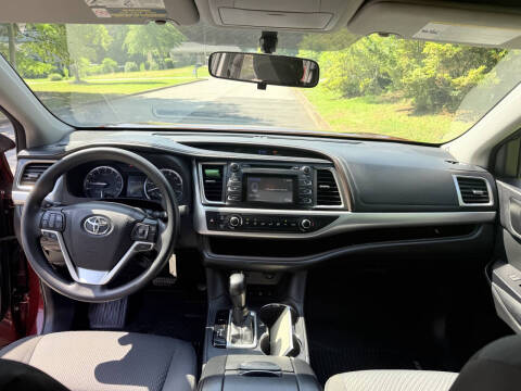 2016 Toyota Highlander LE Plus