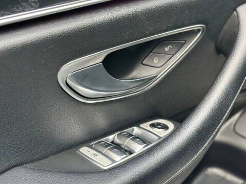 2017 Mercedes-Benz E-Class E 300 4MATIC