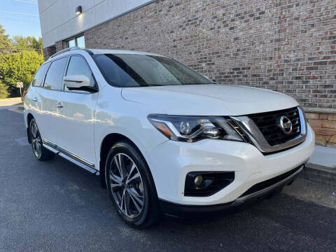 2017 Nissan Pathfinder Platinum