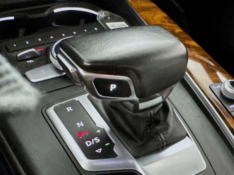 2017 Audi A4 2.0T quattro Premium Plus