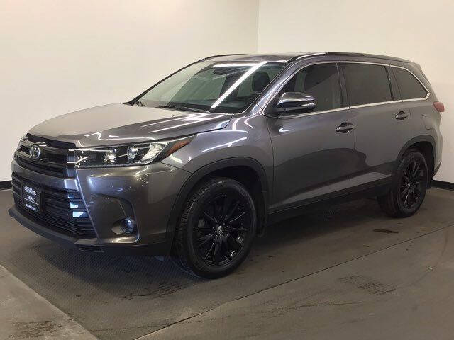 2019 Toyota Highlander SE