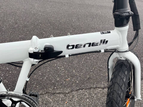 2025 Benelli E-Fold 500