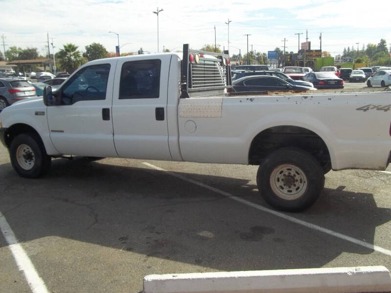 2002 Ford F-350 Super Duty XLT photo 12