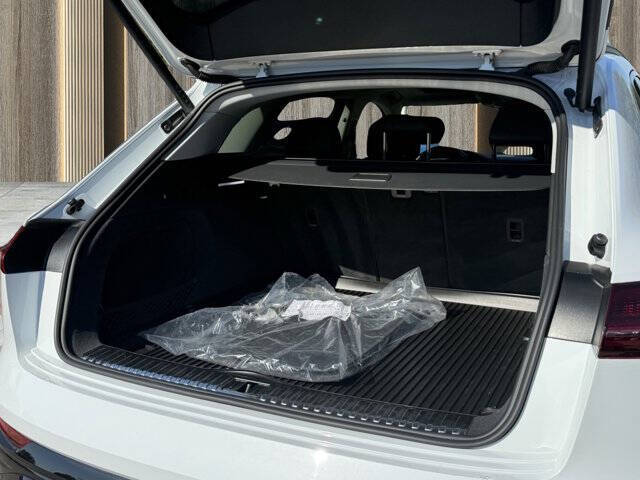 2024 Audi Q8 e-tron quattro Premium