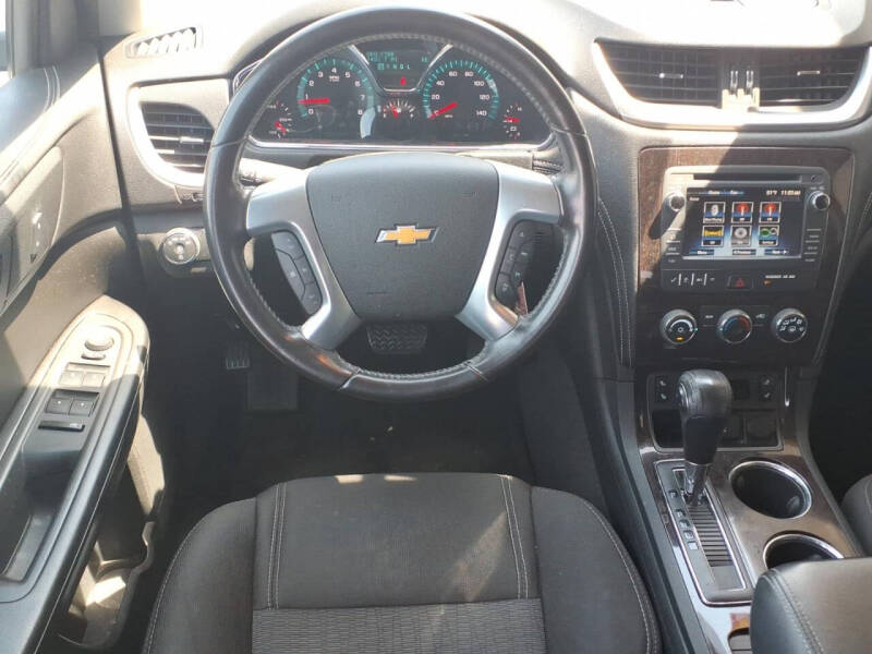 2017 Chevrolet Traverse LT