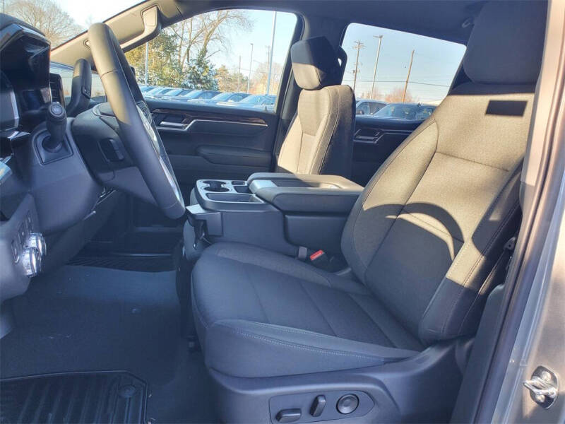 2026 GMC Sierra 1500 Elevation Standard