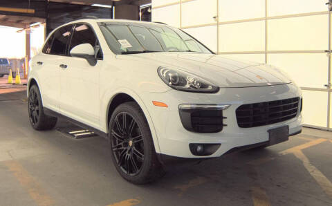 2017 Porsche Cayenne Platinum Edition