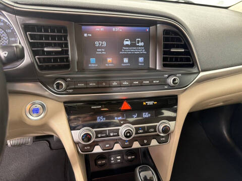 2020 Hyundai Elantra