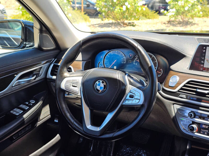 2018 BMW 7 Series 740i