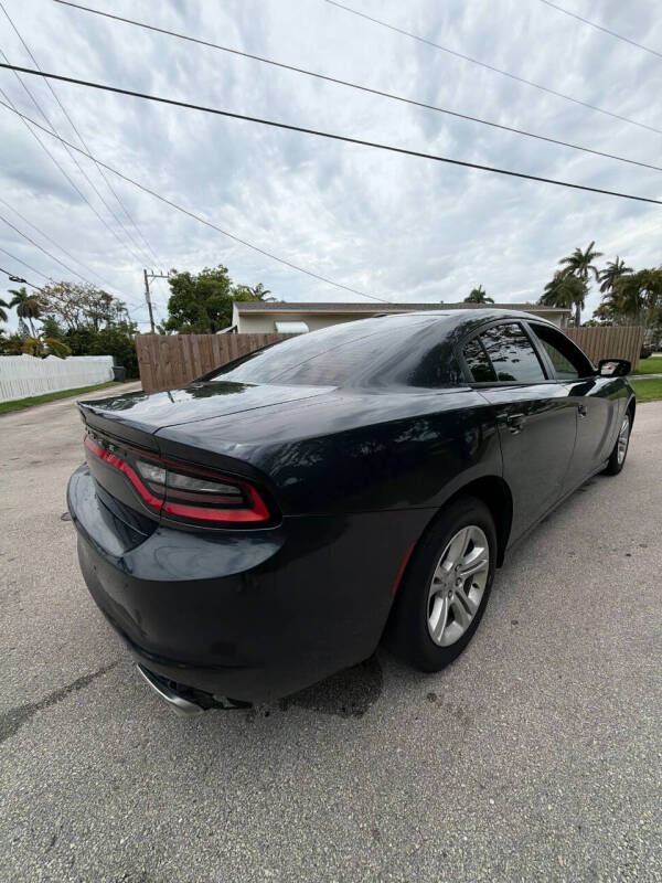 2019 Dodge Charger SXT