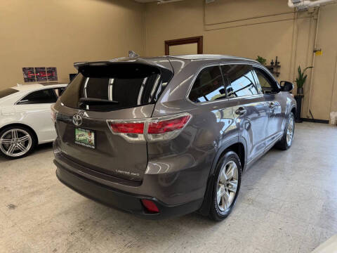 2016 Toyota Highlander Limited Platinum
