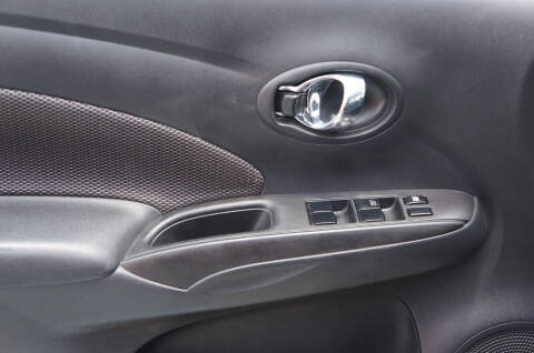 2018 Nissan Versa SV