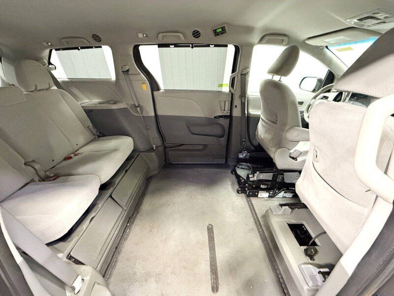 2014 Toyota Sienna