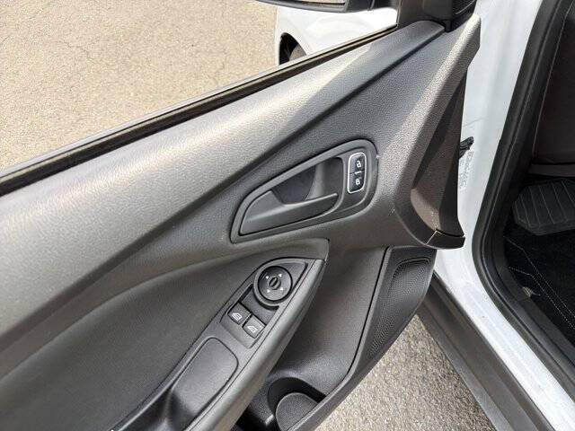 2016 Ford Focus S