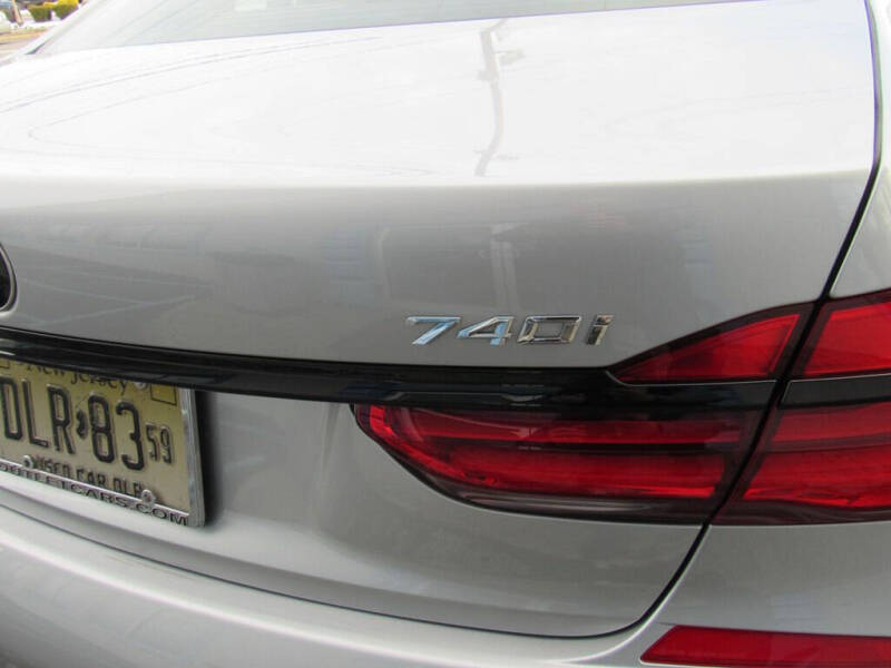 2019 BMW 7 Series 740i