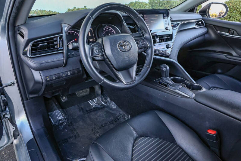 2021 Toyota Camry SE