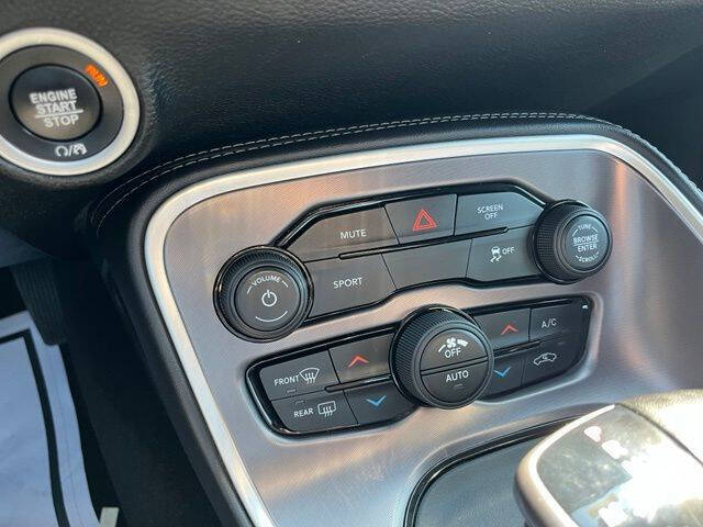 2020 Dodge Challenger SXT