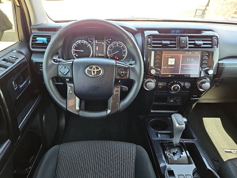 2024 Toyota 4Runner TRD Off-Road