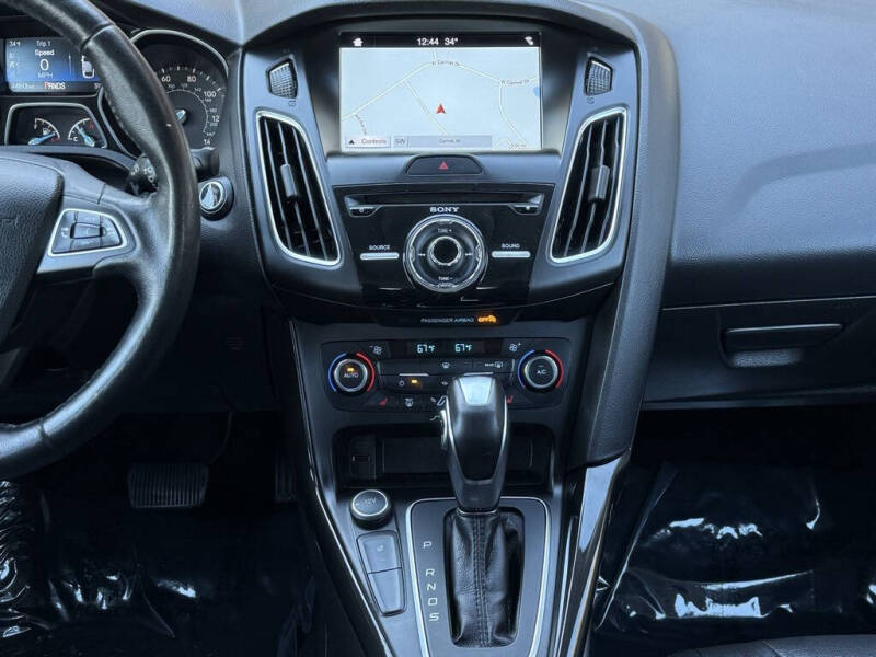 2017 Ford Focus Titanium