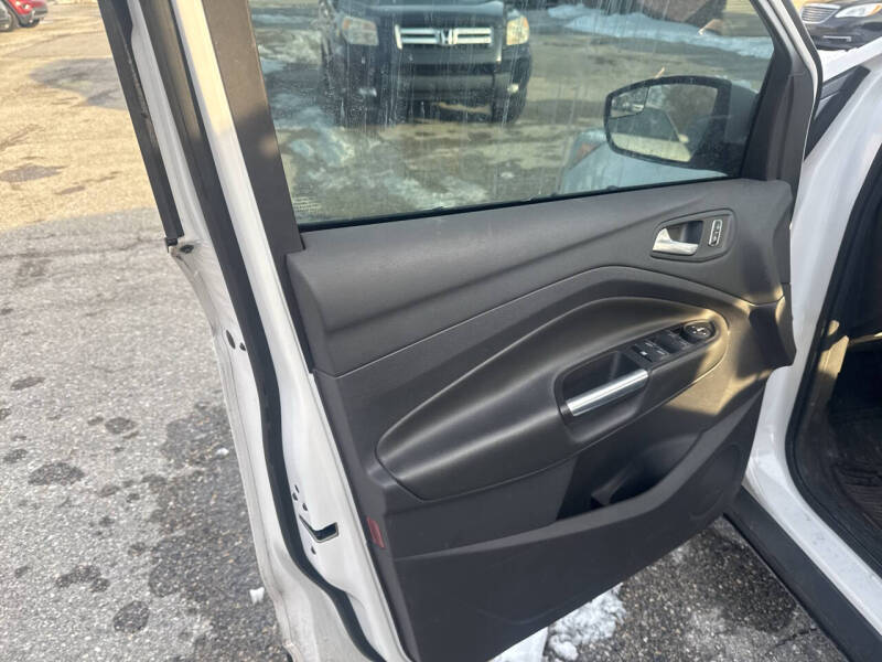 2016 Ford Escape SE