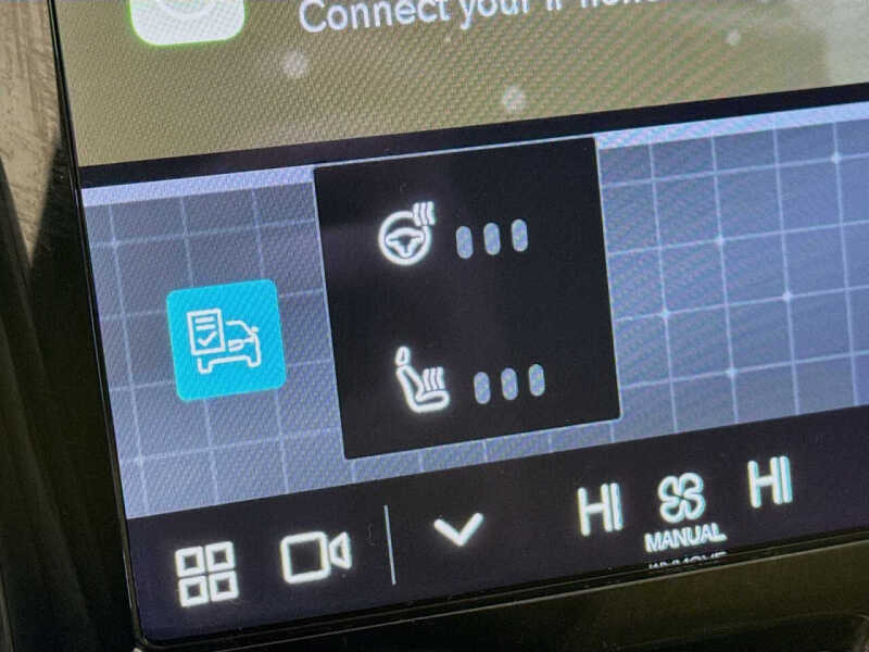 2023 Volvo XC60 B5 Plus Dark Theme