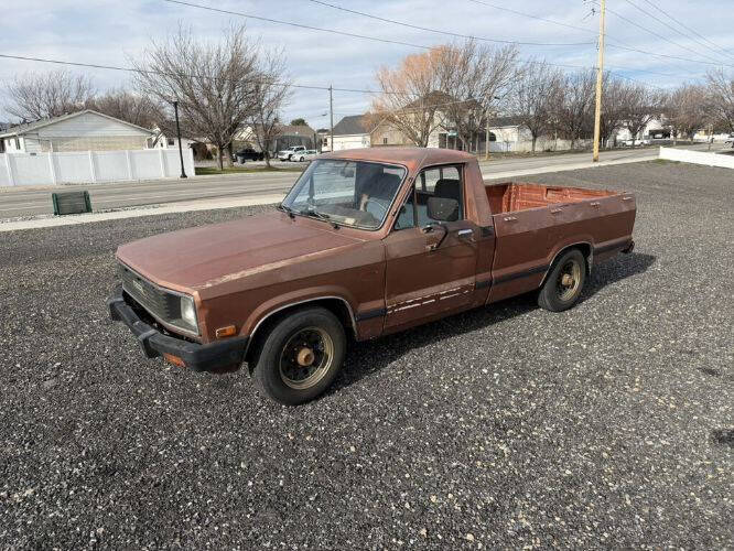 1982 Mazda B2200