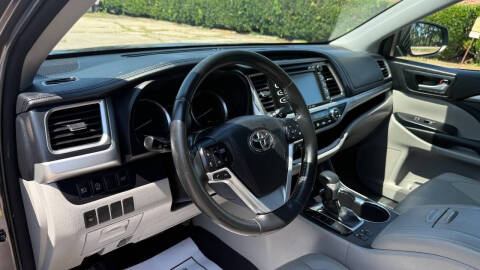 2017 Toyota Highlander XLE