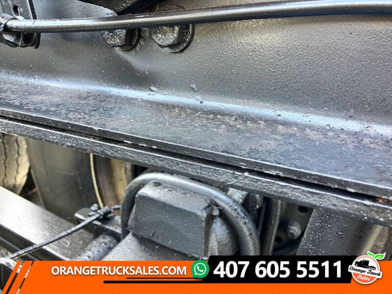 2019 Freightliner M2 106