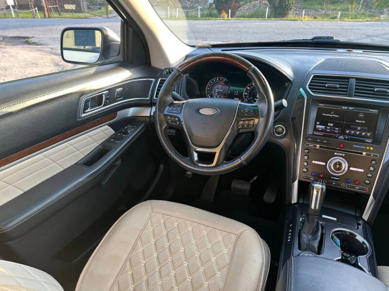 2016 Ford Explorer Platinum