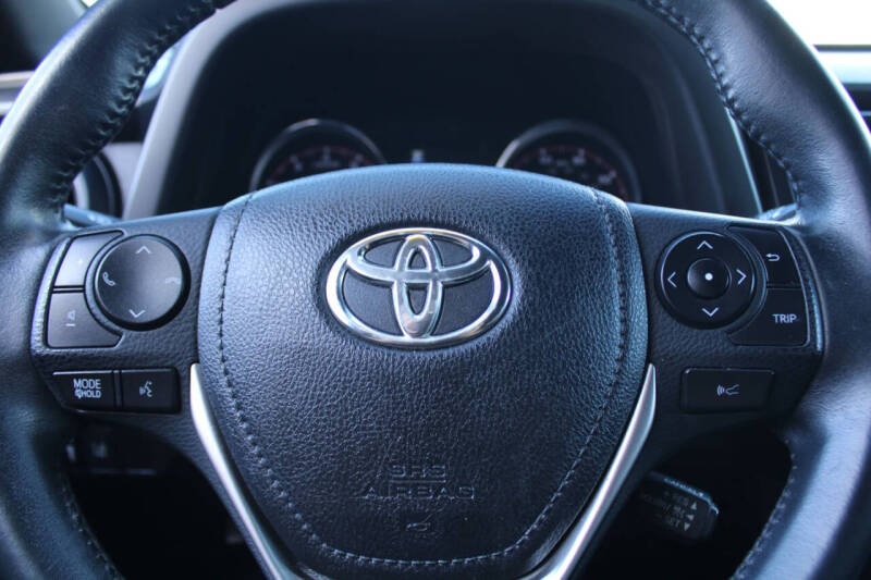 2016 Toyota RAV4 SE