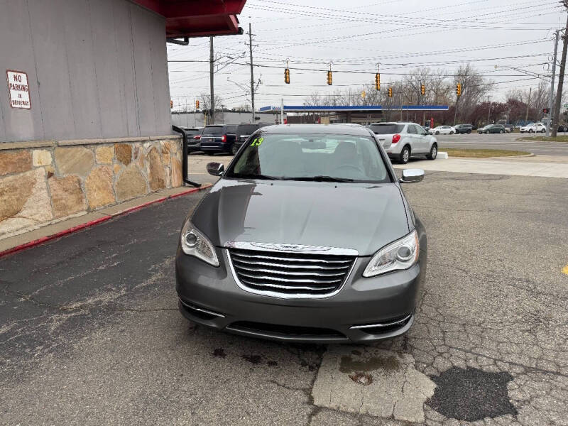 2013 Chrysler 200 Limited