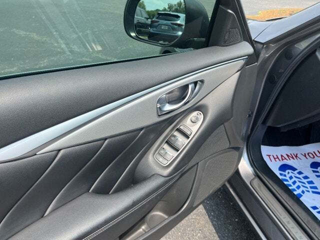 2020 Infiniti Q50 26