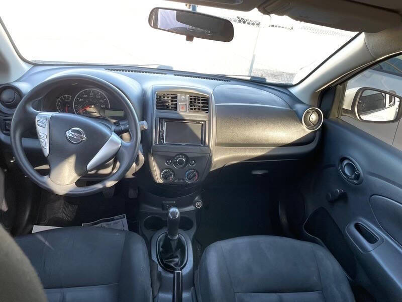 2019 Nissan Versa for sale at GLOBAL VEHICLE EXCHANGE LLC in Somerton, AZ