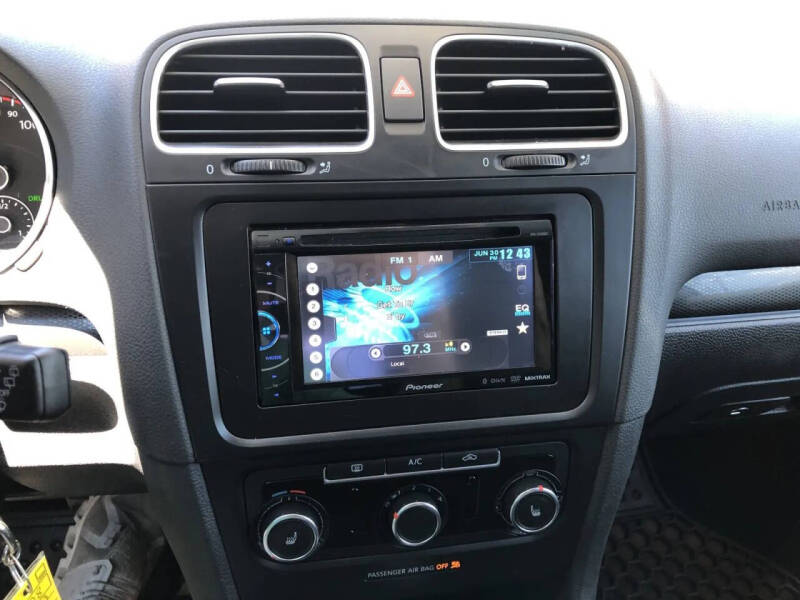 2013 Volkswagen GTI Wolfsburg Edition
