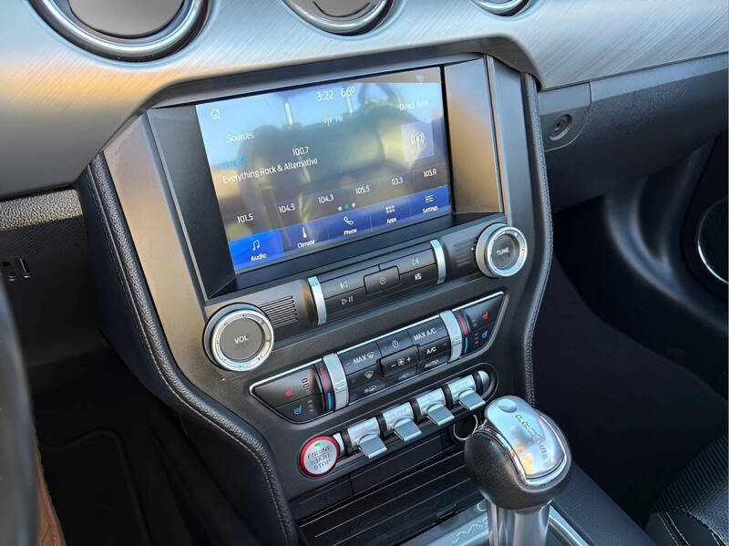 2022 Ford Mustang EcoBoost Premium