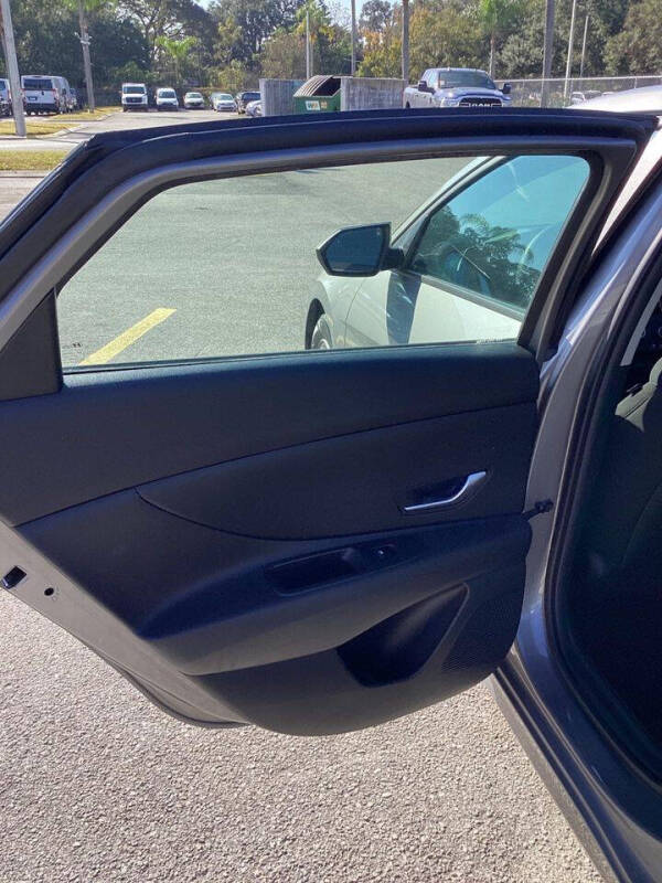 2022 Hyundai Elantra