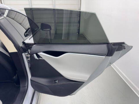 2015 Tesla Model S