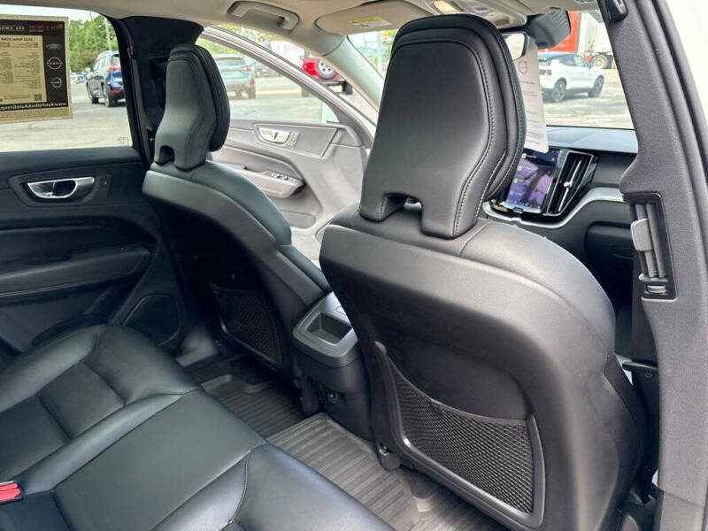2023 Volvo XC60 B5 Core
