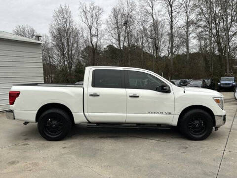 2019 Nissan Titan SV