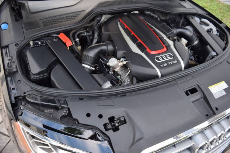 2015 Audi S8 4.0T quattro