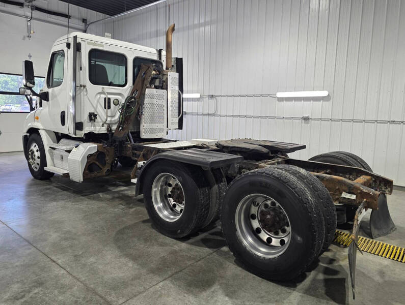 2015 Freightliner Cascadia
